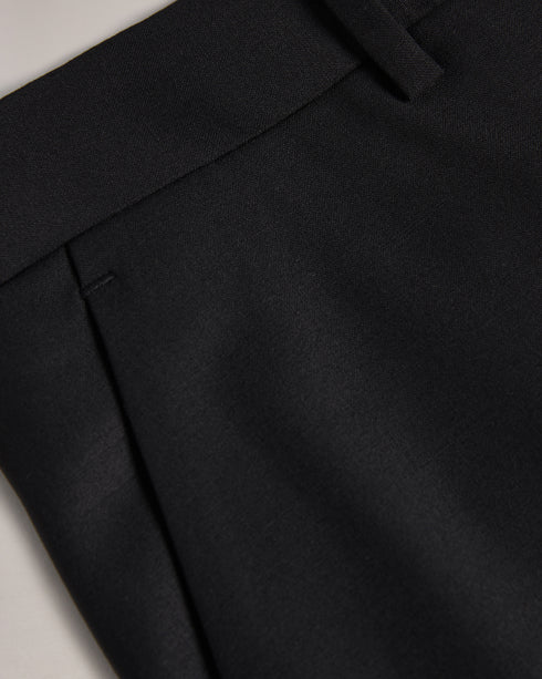 <P>Slim Fit Trs</P>